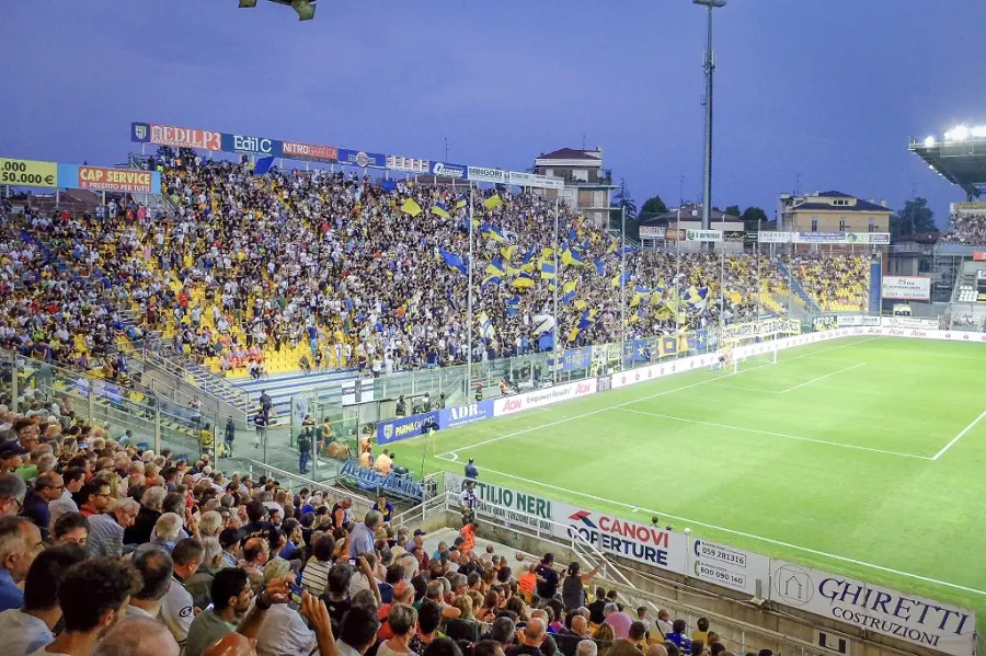 Parma-Spal: ordinanza comunale contro la vendita dell'alcol