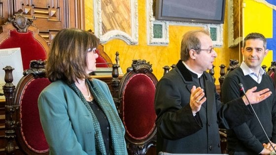 Coppie gay, l'intervento della diocesi di Parma contro le polemiche