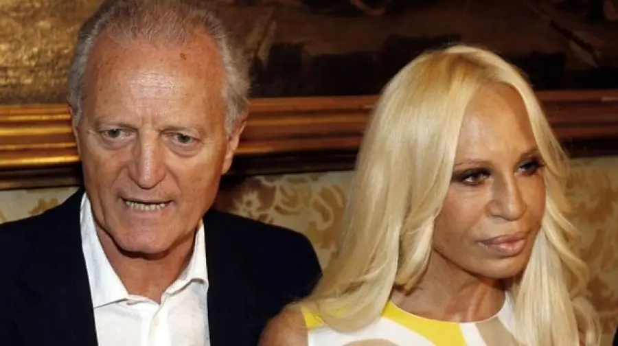 Il gruppo Versace passa a Michael Kors per 1,83 miliardi di euro