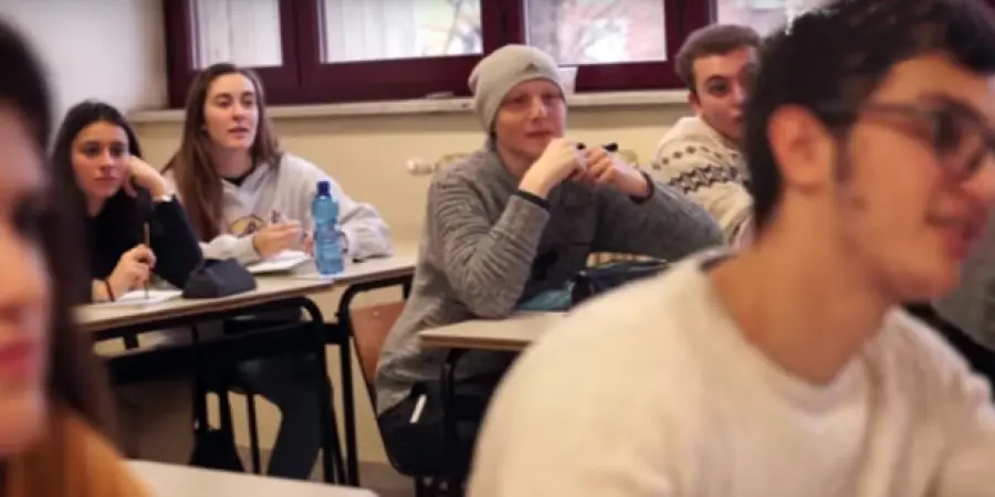 Simone, il 18enne per cui l'intera classe si era vaccinata, ha perso la battaglia col cancro