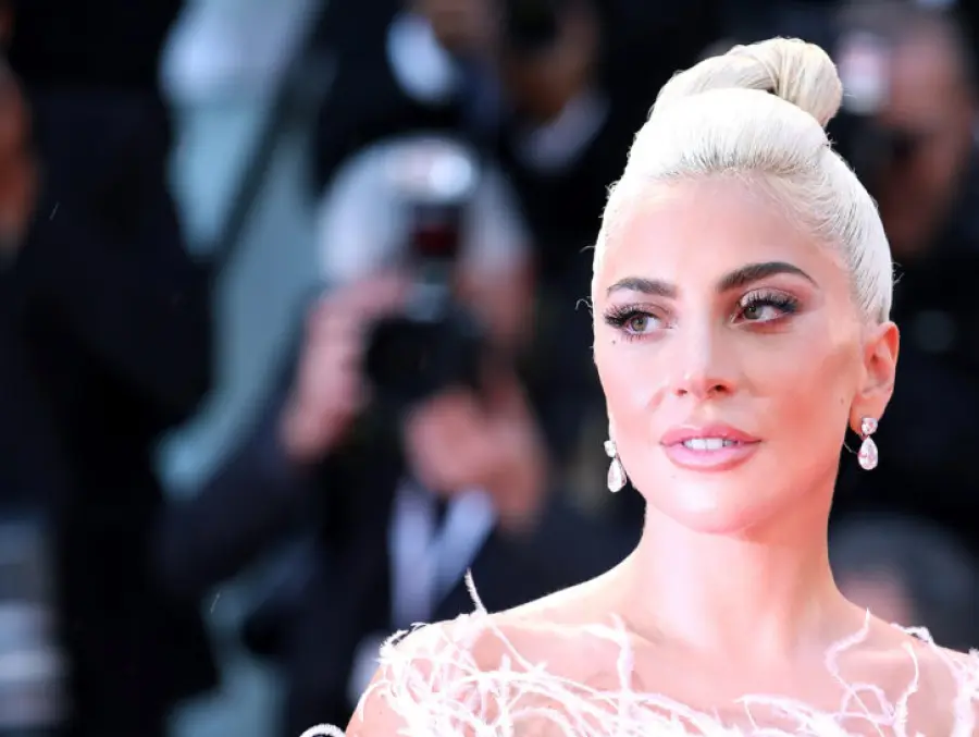 Lady Gaga torna a parlare dello stupro subito e della fibromialgia